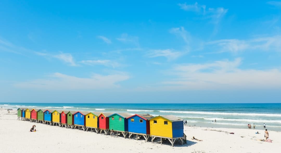 découvrez notre magnifique maison de plage, un refuge idyllique où luxe et nature se rencontrent. profitez de vues imprenables sur l'océan, d'un accès direct à la plage et de toutes les commodités nécessaires pour des vacances inoubliables.