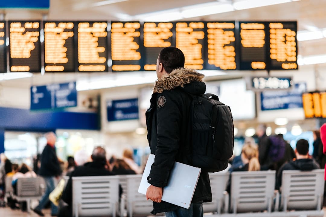 découvrez les essentiels de voyage pour vous préparer à vos aventures ! des accessoires pratiques aux incontournables de confort, trouvez tout ce qu'il vous faut pour un voyage réussi et sans stress.