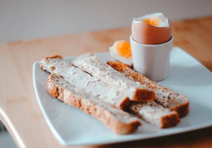 découvrez l'univers réconfortant de la comfort food : des plats savoureux et réchauffants qui éveillent les souvenirs d'enfance et apportent une dose de bien-être à chaque bouchée.